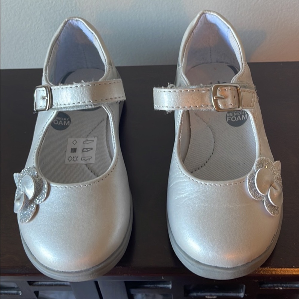 Stride rite girls 8.5 shoes *NEW